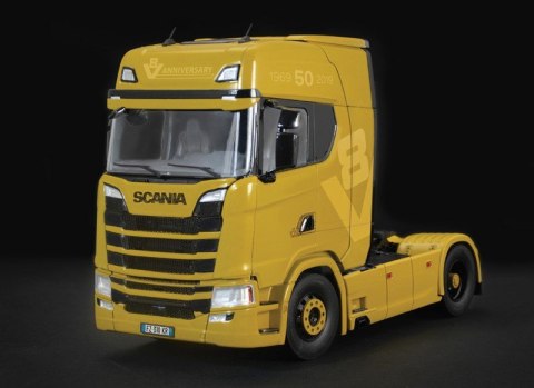 Model plastikowy Scania S730 Highline 4x2 1/24