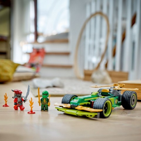 Klocki Ninjago 71828 Samochód wyścigowy Lloyda z napędem typu pull-back