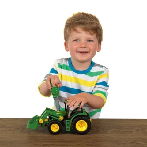 Traktor John Deere do skręcania z 2 przyczepami