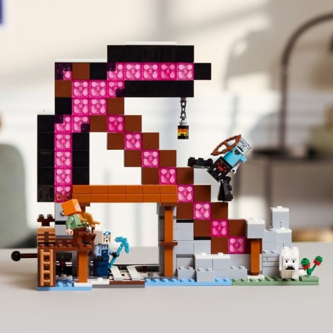 Klocki Minecraft 21277 Kilofowa kopalnia