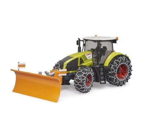 Traktor Claas Axion 950 z pługiem do śniegu