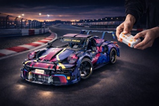 Klocki Technik zdalnie sterowane auto Porsche 911 RSR + pilot, 50cm