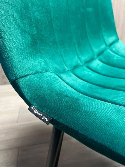 Krzesło tapicerowane AURORA VELVET GREEN OUTLET